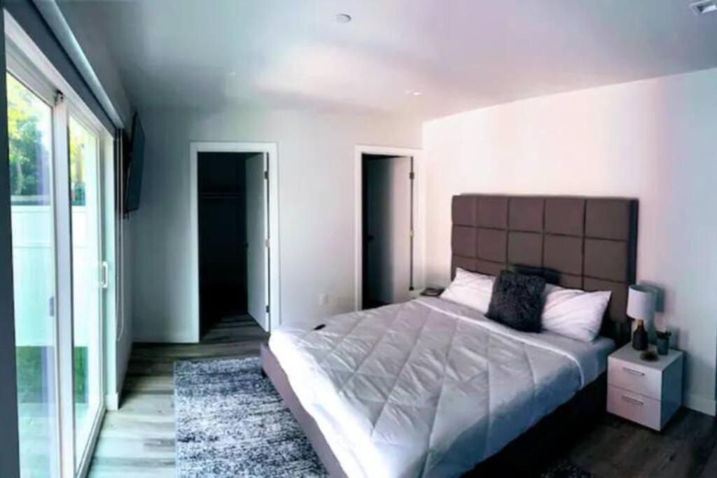 Ferienhaus 4br Townhouse In Mid City