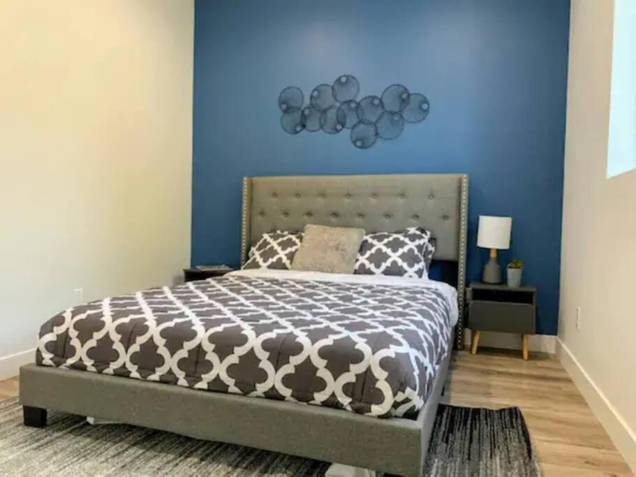 4br Townhouse In Mid City Ferienhaus *